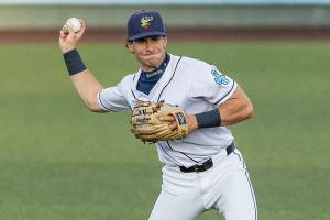 Everett AquaSox infielder Charlie Pagliarini fields the ball during the game against the Spokane Indians on Tuesday, Aug. 19, 2025 in Everett, Washington. (Olivia Vanni / The Herald)