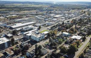 A view of downtown Everetts No Sit Ordinance boundary facing southeast on Oct. 14, 2025. (Olivia Vanni / The Herald)