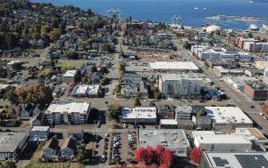 A view of Colby Avenue in downtown Everett on Oct. 14, 2025. (Olivia Vanni / The Herald)