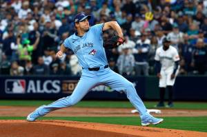 Max Scherzer of the Toronto Blue Jays pitches against the Seattle Mariners during the first inning in Game 4 of the American League Championship Series at T-Mobile Park on Thursday, Oct. 16, 2025, in Seattle. (Alika Jenner / Getty Images / Tribune News Services)