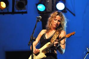Acclaimed blues guitarist and singer-songwriter Ana Popovic will perform Saturday at the Historic Everett Theatre. (Giulia Ciappa)