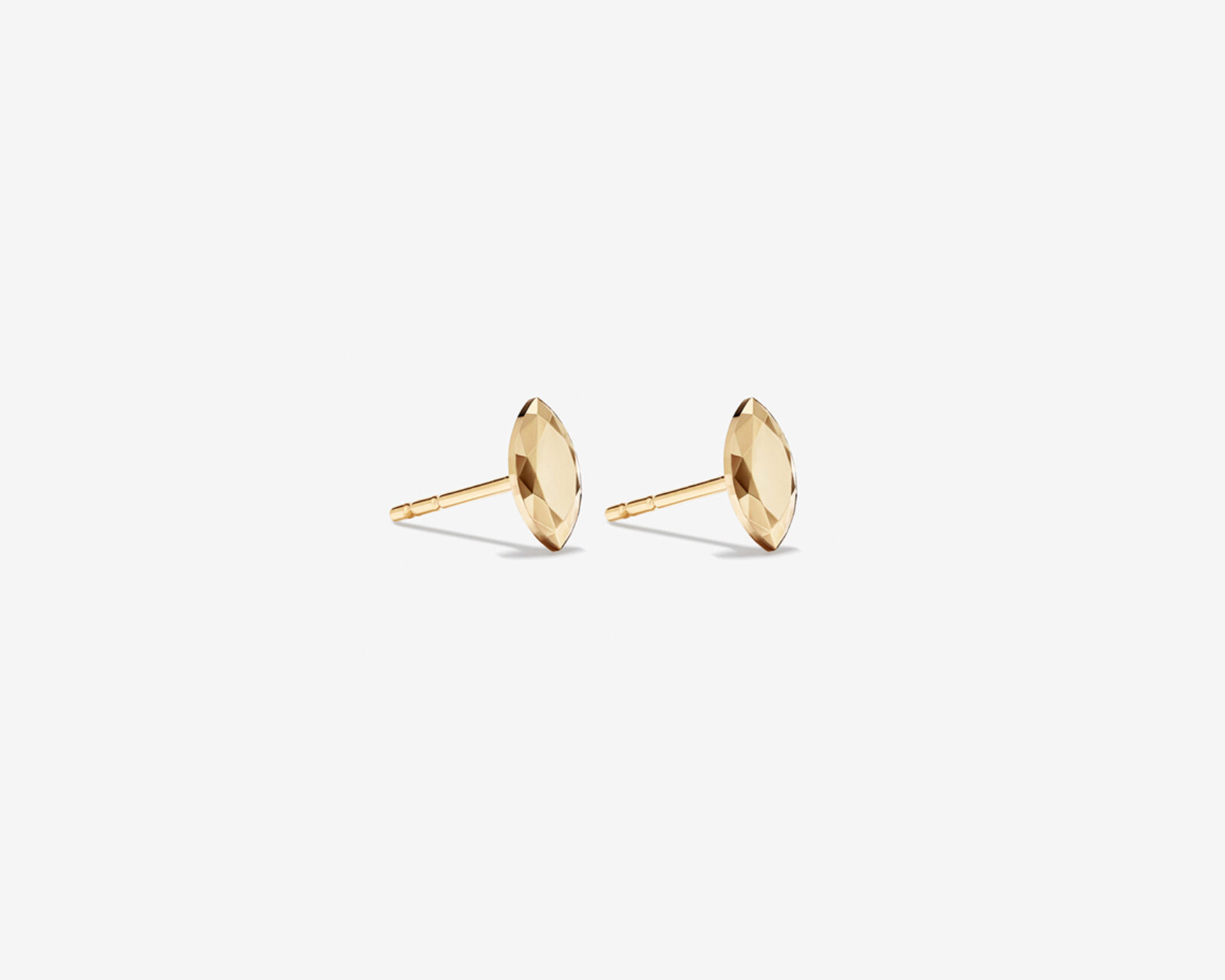 Stud Earrings Quicklink